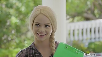 Elsa Jean Và Mickey Mod Thỏa Mãn Niềm Vui Đồng Tính Nữ