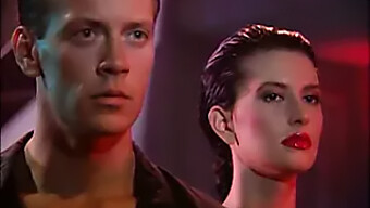 Selena Steele Và Rocco Siffredi Có Một Cuộc Gặp Gỡ Đam Mê Với Một Con Mèo Hoang Retro.