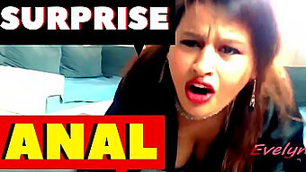 ¡Hindi Bhabhi experimenta sexo anal por primera vez y reacciona con gritos intensos! ¡No te pierdas esta experiencia caliente y emocionante!