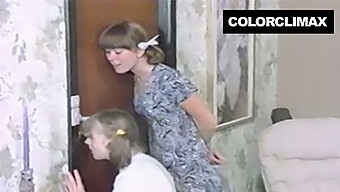 Alman Porno Filmlerinde Retro Tarzı Fahişelerle Sert Üçlü