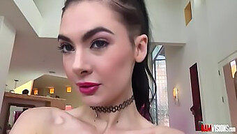 L'Intima Preparazione Anale Di Marley Brinx