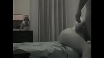 Big Cock Penetrates Deep In Homemade Greek Sex Tape